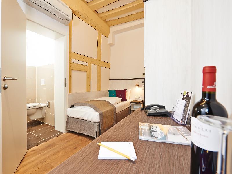 נירנברג Hotel Elch מראה חיצוני תמונה